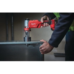 Пробойник аккумуляторный для отверстий FORCE LOGIC™ MILWAUKEE M18 HKP-201CA (ЗУ+2акк.Х2Ач+насадки)
