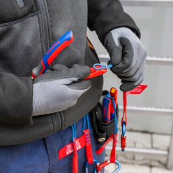 Кусачки бокові KNIPEX 70 02 160