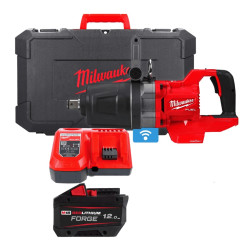 Гайковерт аккумуляторный бесщеточный MILWAUKEE 1'' (2711Нм) M18 ONEFHIWF1DS-121C, (ЗУ+1ак.) FORGE™ 