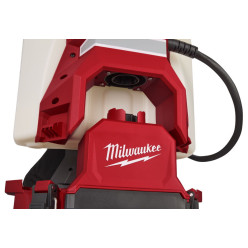 Опрыскиватель ранцевый аккумуляторный (базовая станция) MILWAUKEE M18 BBPFP2-301 (ЗУ+1акк.Х3Ач)