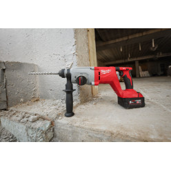 Перфоратор аккумуляторный бесщёточный SDS PLUS MILWAUKEE M18 BLHACD26-0 (2,6 Дж) (каркас) + M18 B5