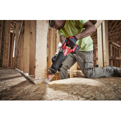 Пила сабельная аккумуляторная бесщёточная MILWAUKEE M18 FSZ-0 (каркас) + M18 B5 подарок