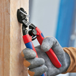 Болторез компактный Ø6,0мм CoBolt KNIPEX 71 12 200 SB, фосфатированный