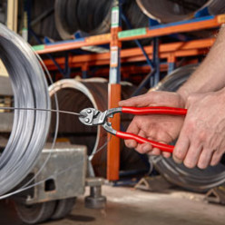 Болторез компактный Ø5,8мм CoBolt XL KNIPEX 71 01 250 SB, фосфатированный 