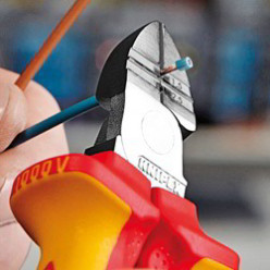 Кусачки боковые (бокорезы) особой мощности, Ø2,5мм, 160мм VDE KNIPEX 14 26 160, хромированные